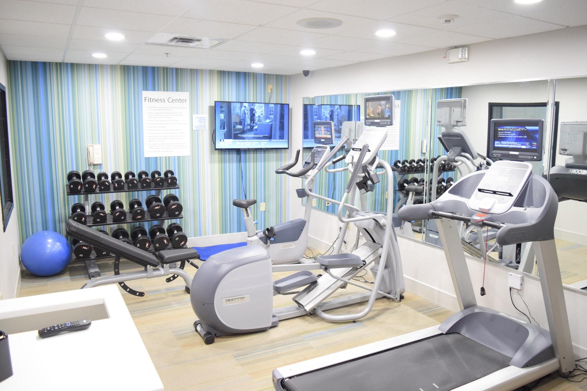 Gimnasio Holiday Inn Express Hotel & Suites West I 10 by IHG