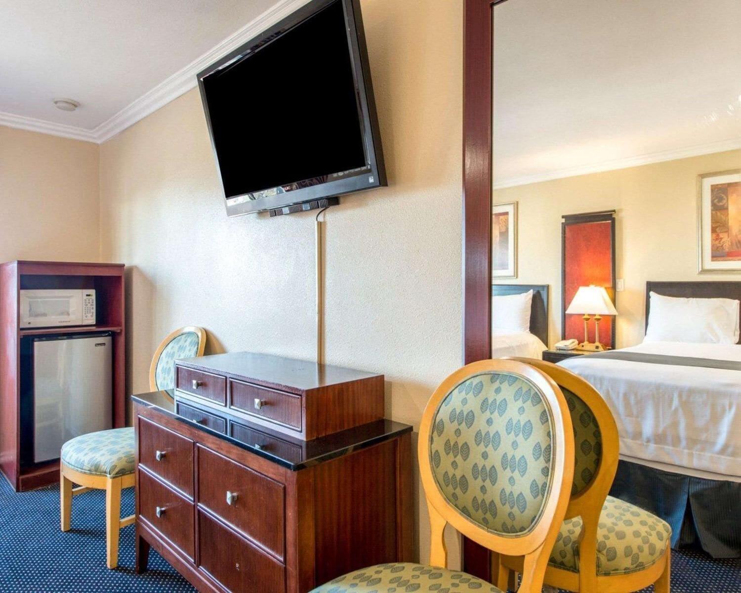 Habitación Queencity Inn