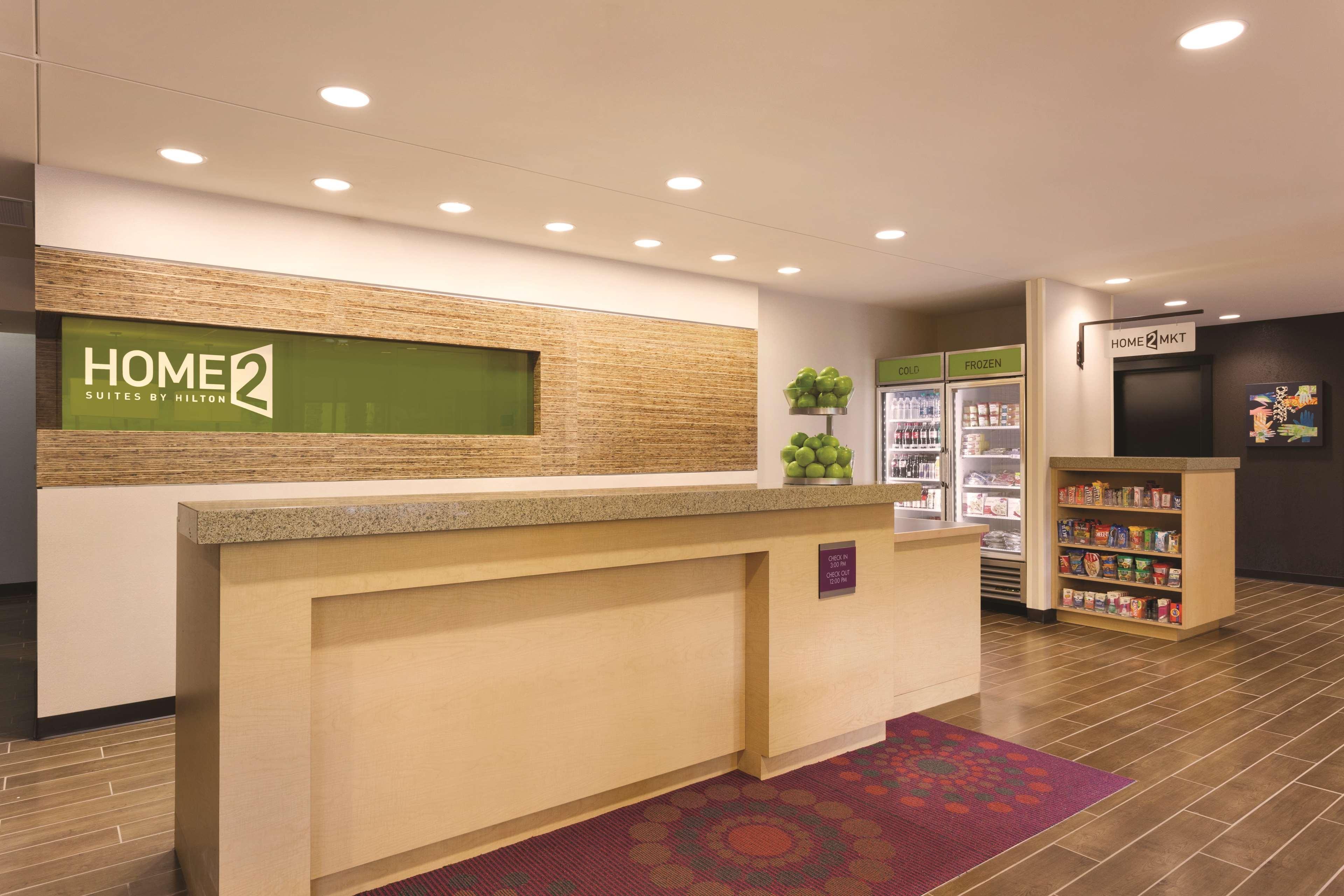 Vista Lobby Home2 Suites by Hilton Pittsburgh Cranberry