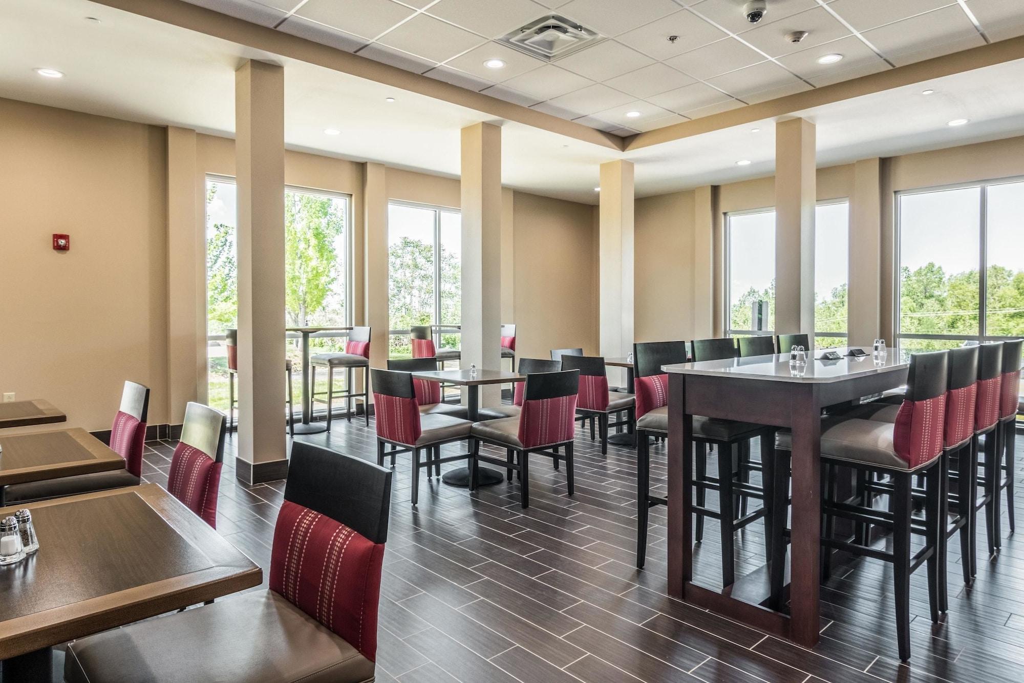 Bar/Salón Comfort Inn Edwardsville - St. Louis