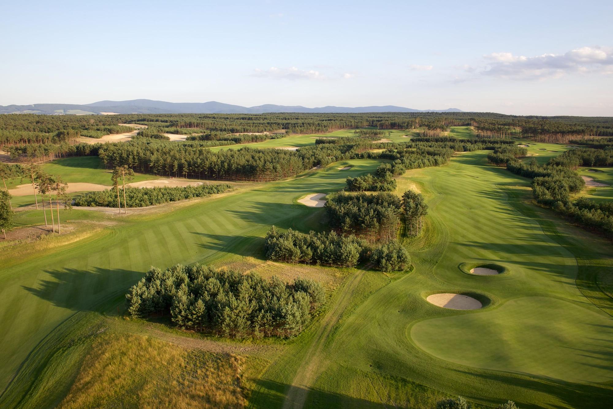 Campo de Golf Hotel Štefánik