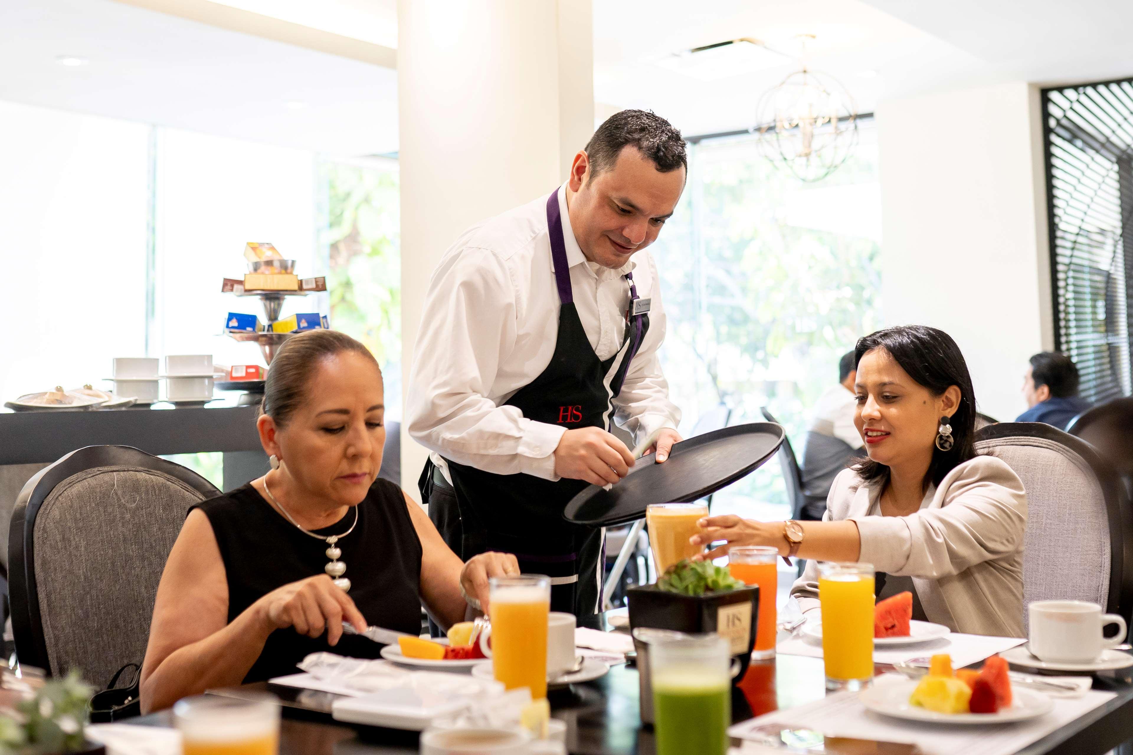 Restaurant HS HOTSSON Hotel Tampico