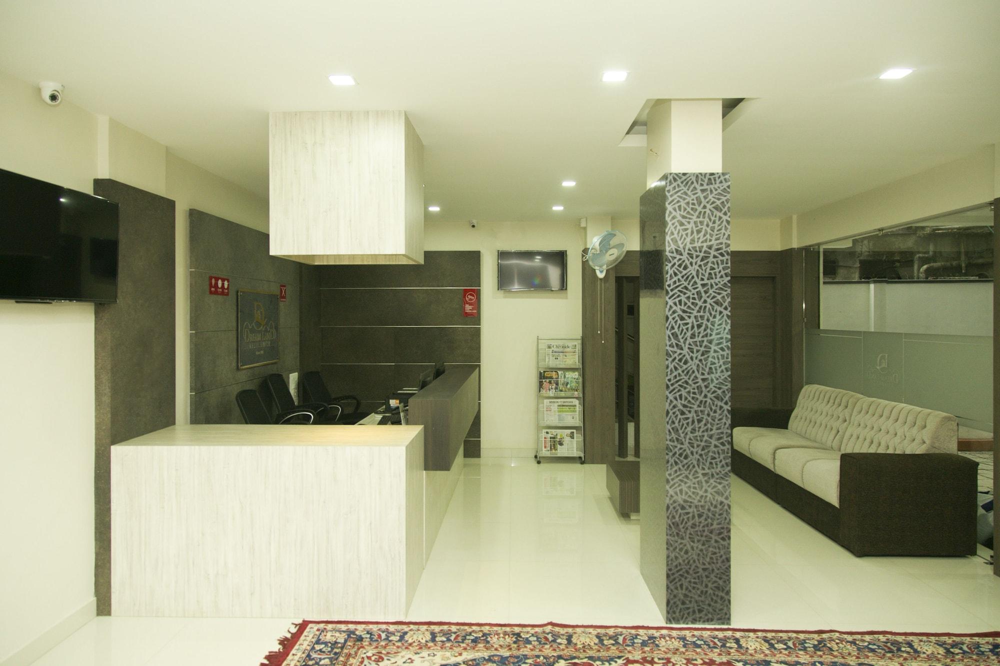 Vista Lobby Dream Land Residency