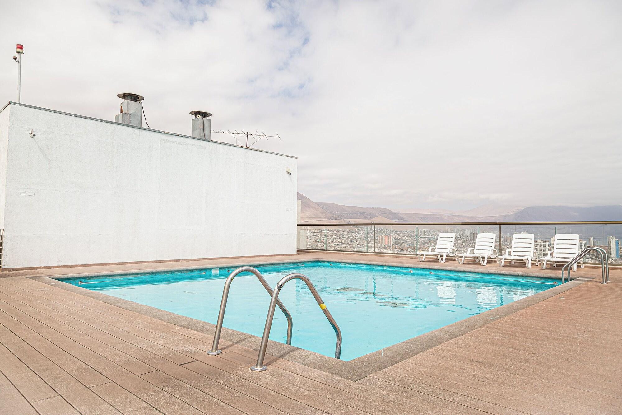Vista Piscina Depto Suite Centro Iquique