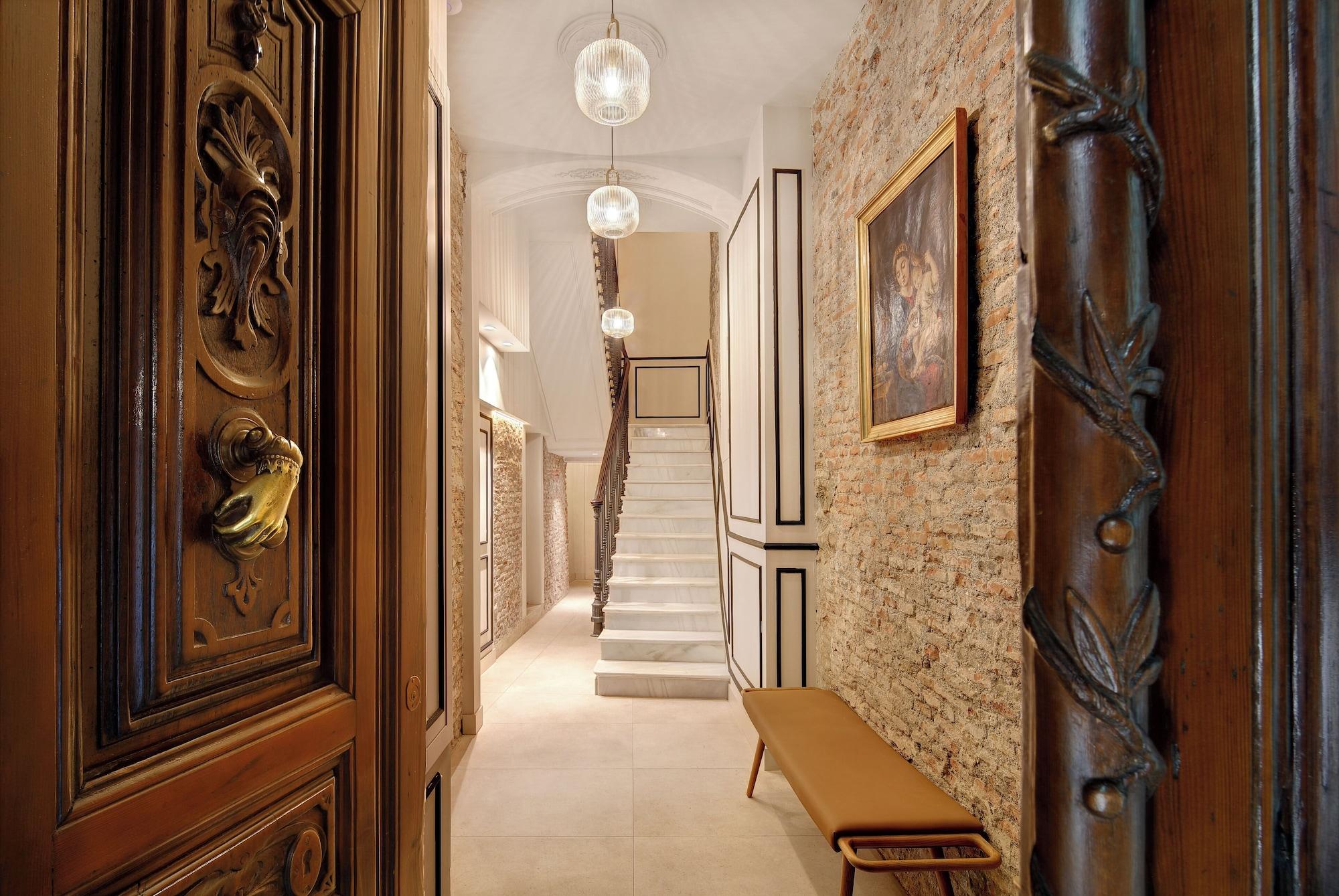 Vista Lobby Coeo Santa Maria Signature Apartments