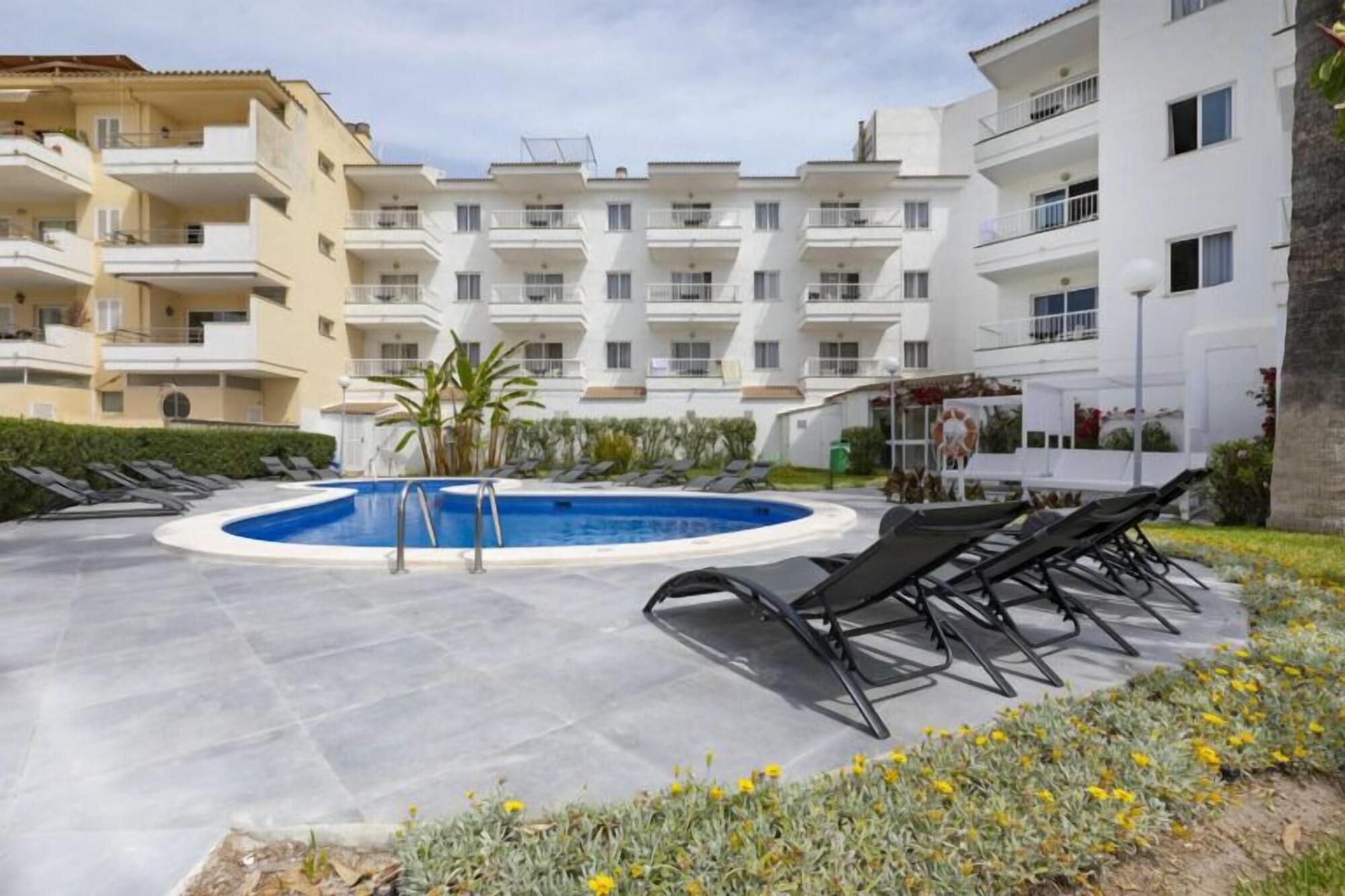 Varios Sand Beach Apartments