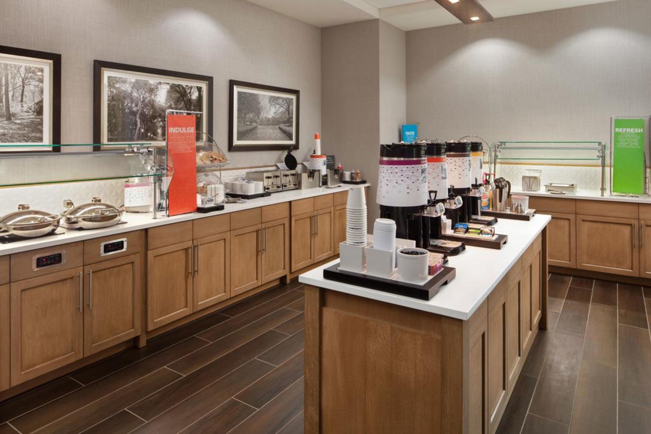 Restaurant Hampton Inn & Suites Teaneck Glenpointe