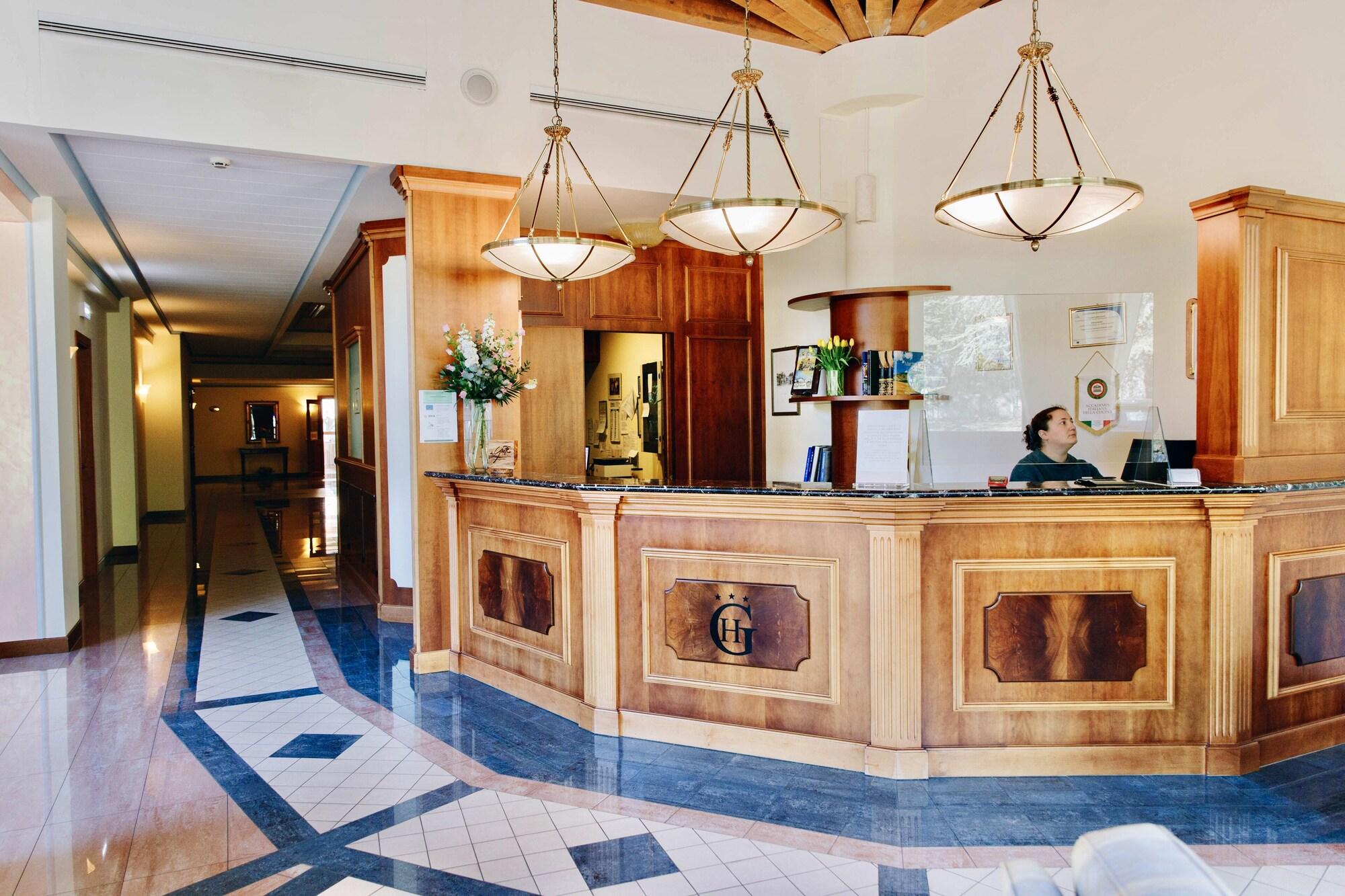 Vista Lobby Hotel Le Grotte