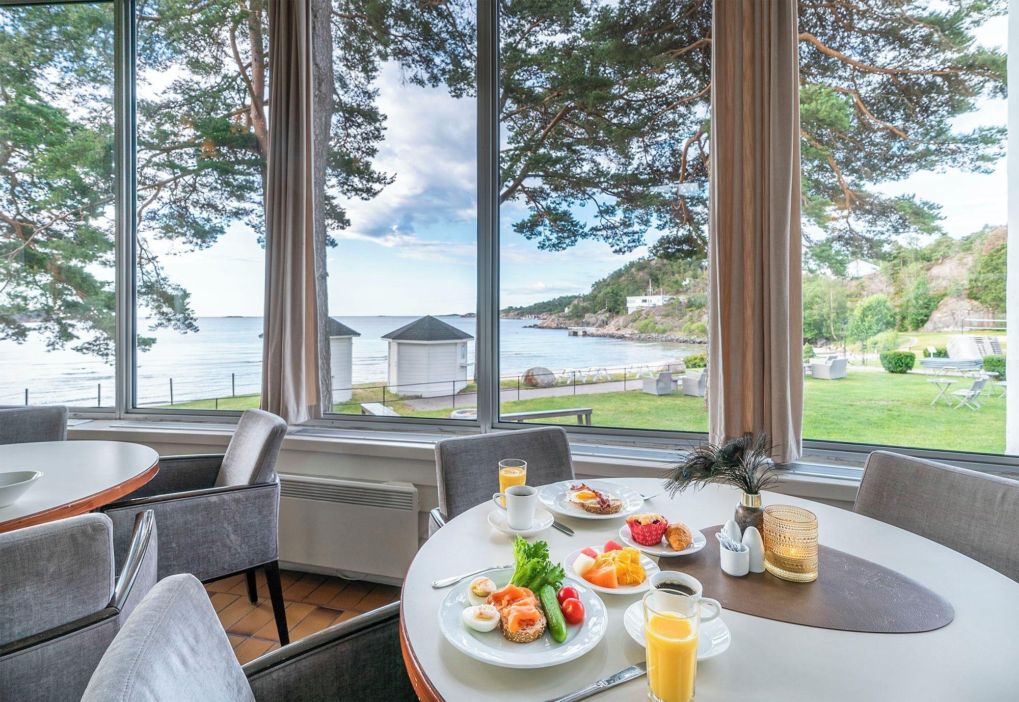 Restaurant Strand Hotel Fevik - by Classic Norway Hotels