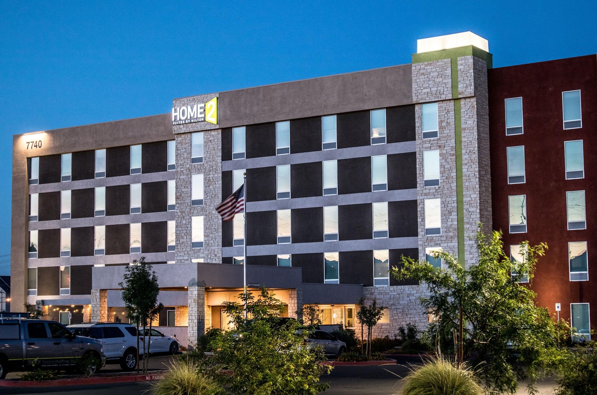 Vista Exterior Home2 Suites by Hilton Las Vegas Strip South