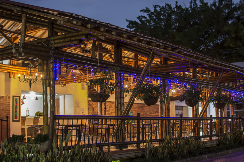 Vista Exterior Hotel Vanguardia
