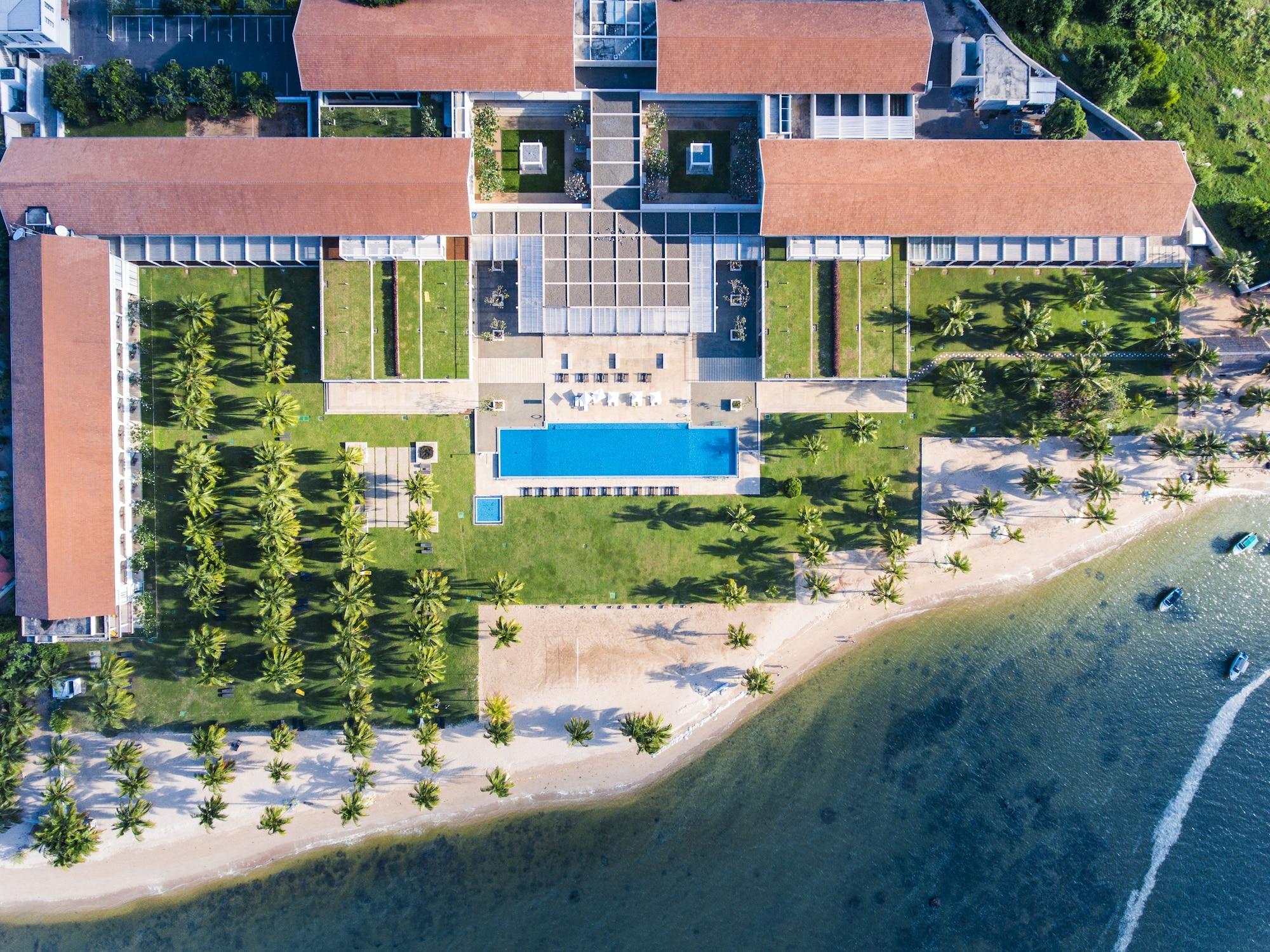 Vista Exterior Amaya Beach Pasikudah