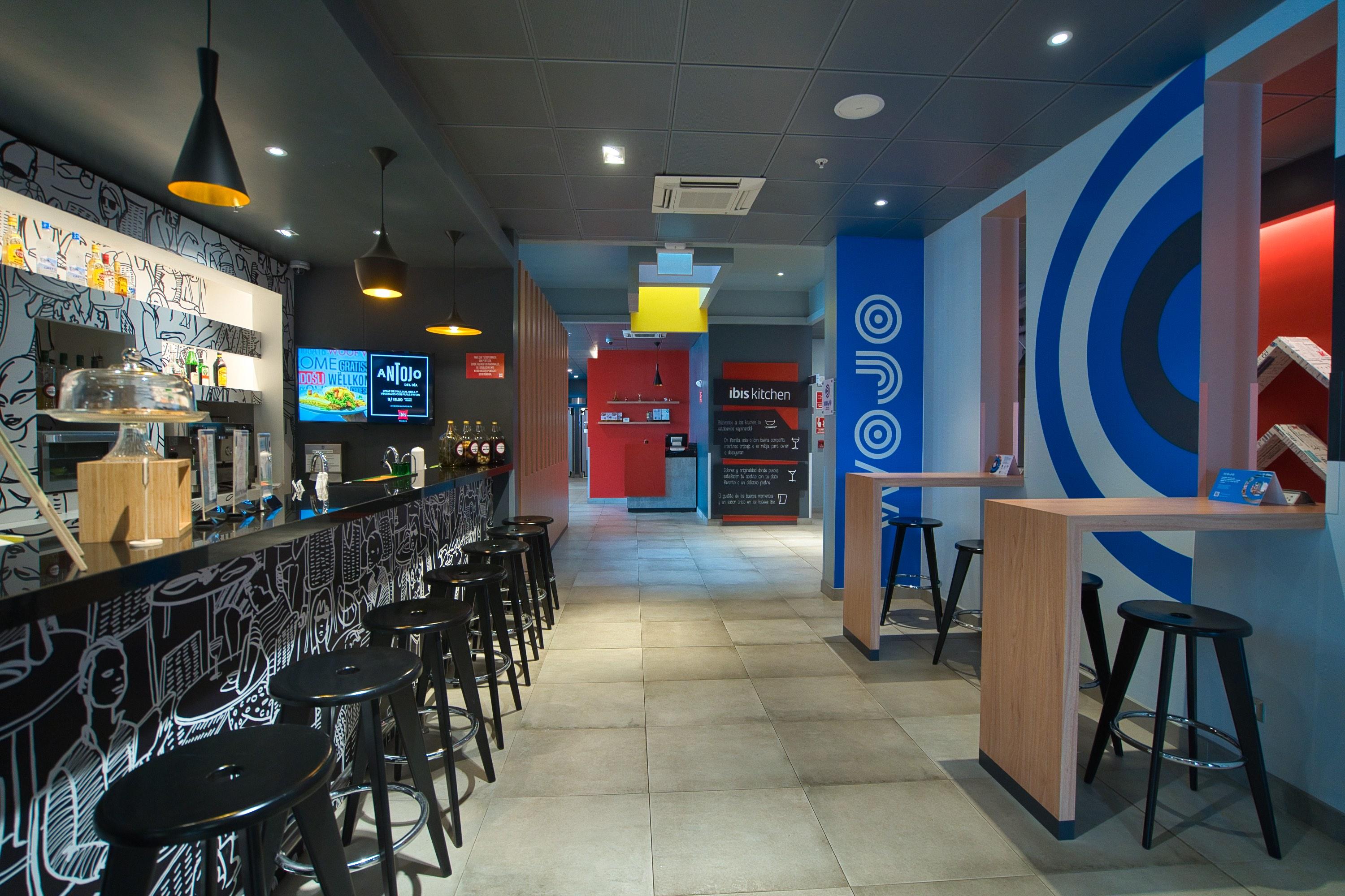 Bar/Salón ibis Trujillo