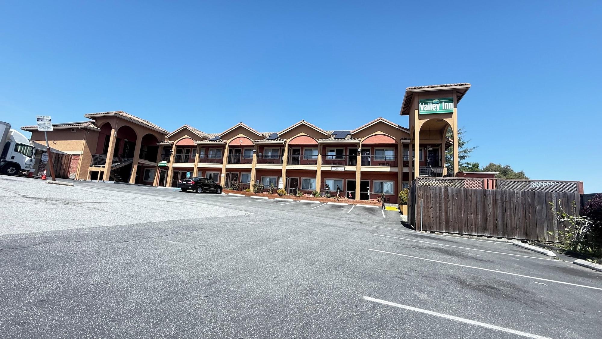 Varios Valley Inn