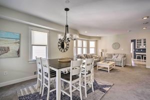 Alquiler Vacacional - Charming Ocean City Townhome: Walk to Beach!