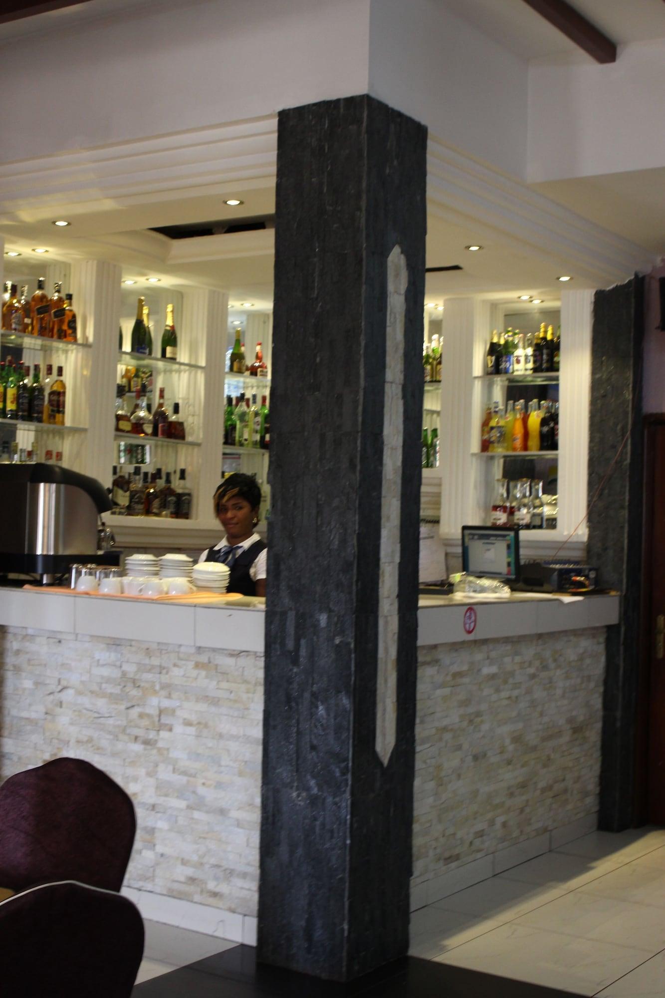 Vista Lobby Tou'Ngou Hotel