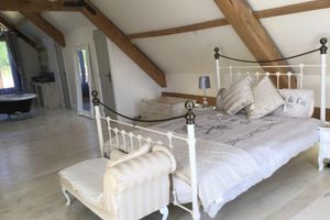 Alquiler Vacacional - Stunning private house with pool. Set in beautiful large gardens.