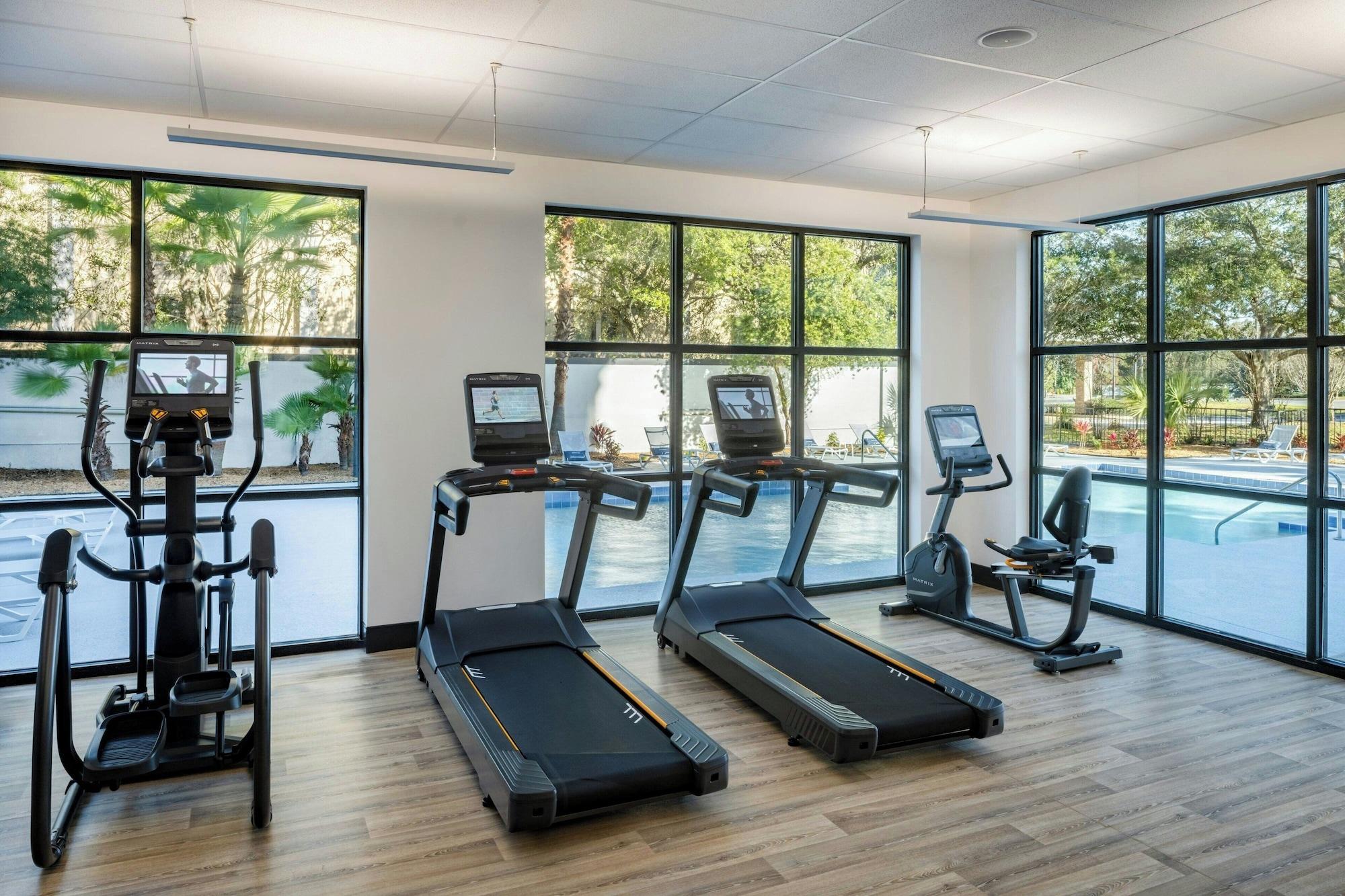 Gimnasio Delta Hotels by Marriott Jacksonville Deerwood