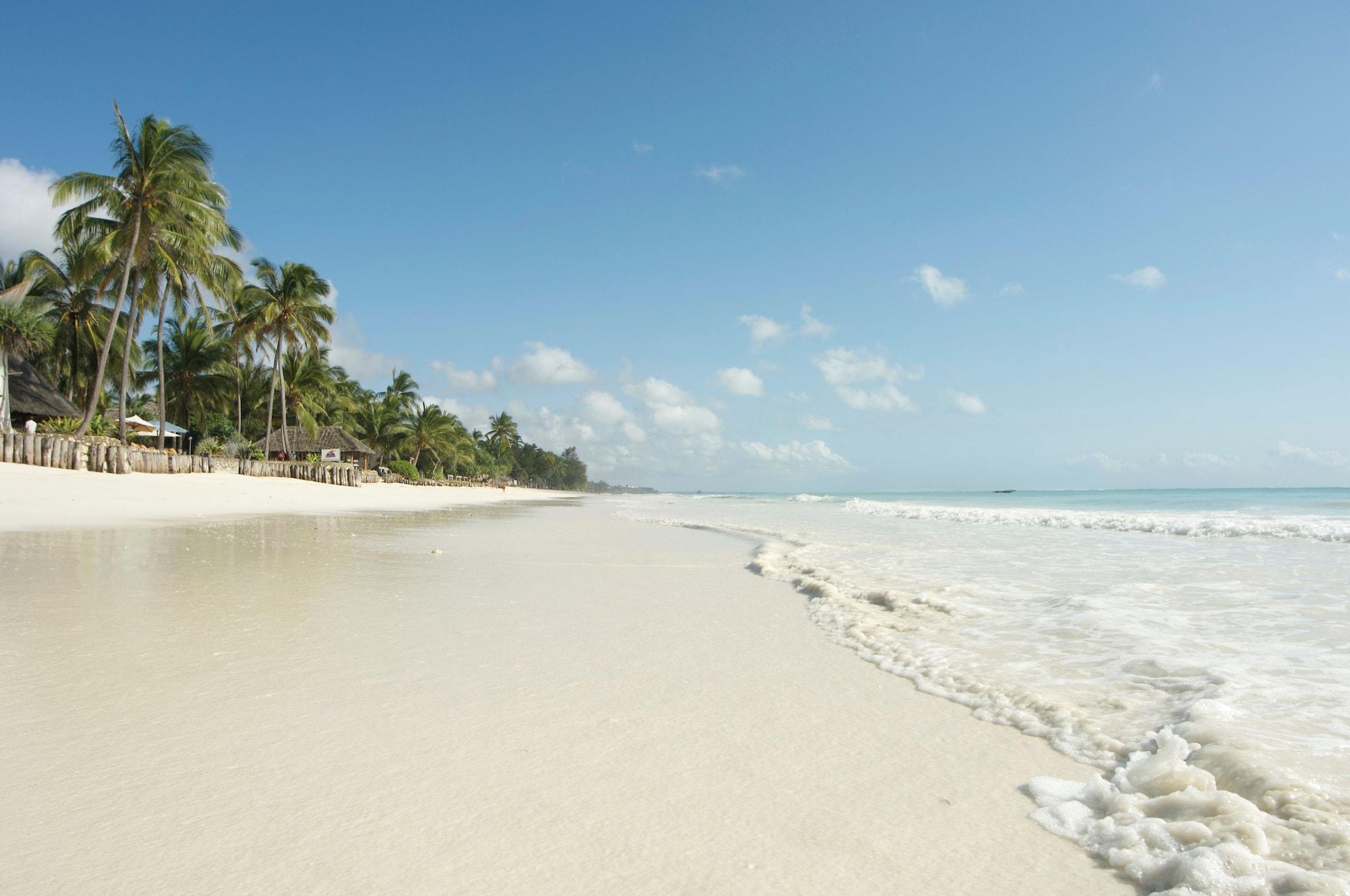 Playa Bluebay Beach Resort & Spa