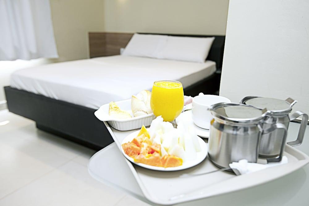 Equipamiento de Habitación Dubai Hotel