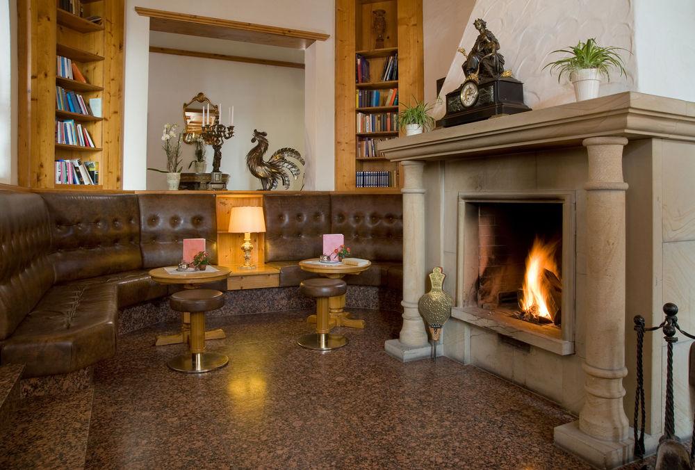 Vista Lobby Göbel's Hotel Rodenberg