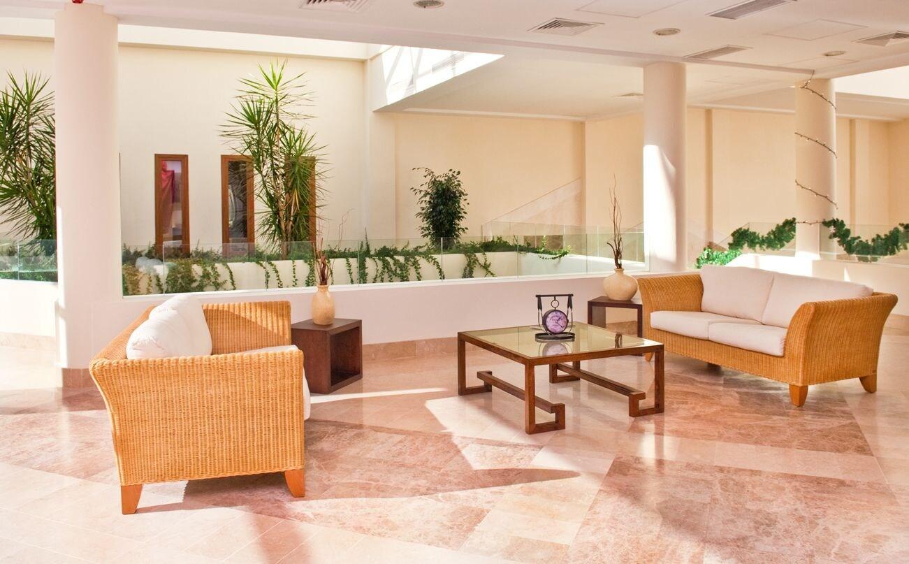 Vista Lobby Ballesol Costablanca Senior Resort mayores de 55