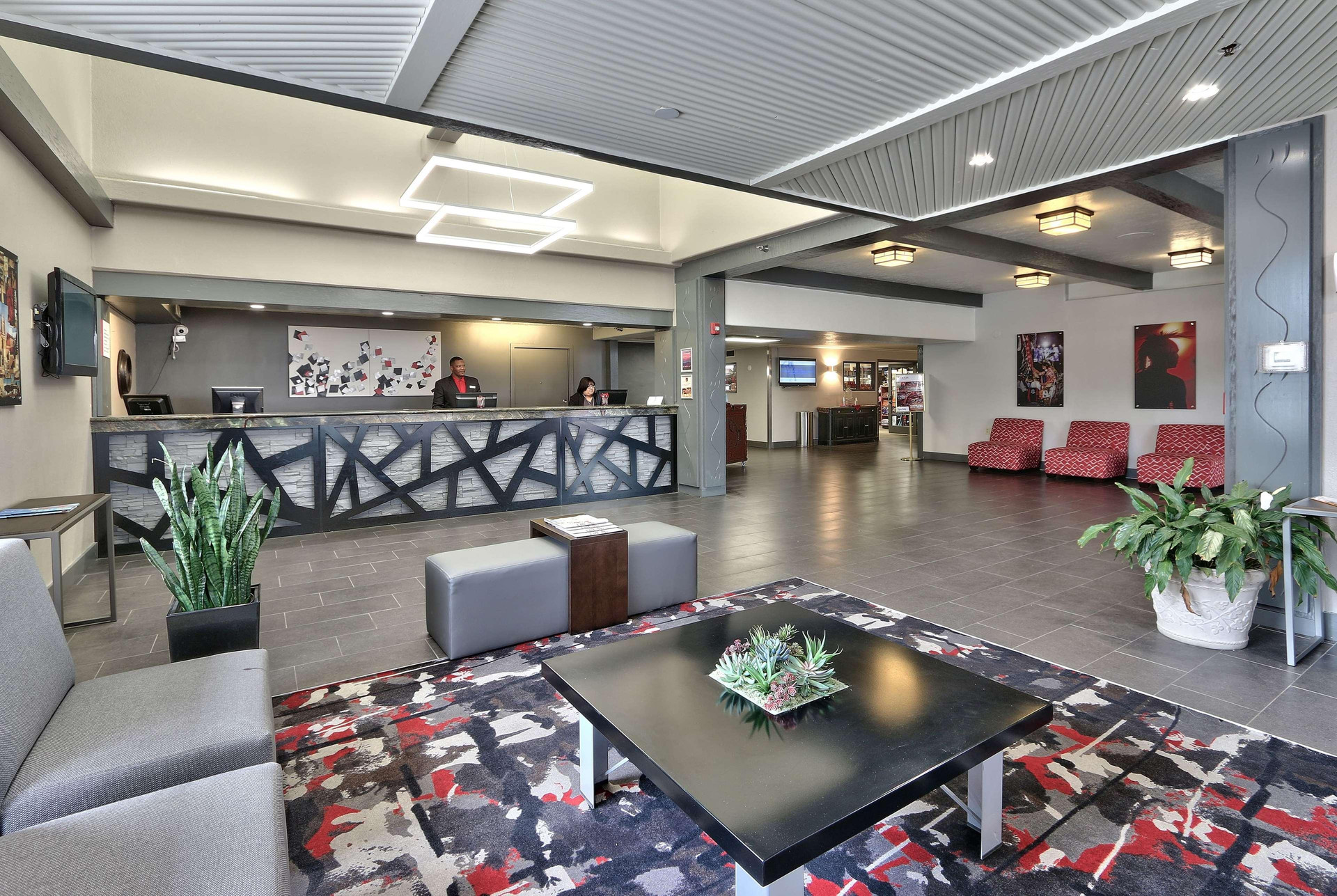 Vista Lobby Ramada Plaza by Wyndham Albuquerque Midtown