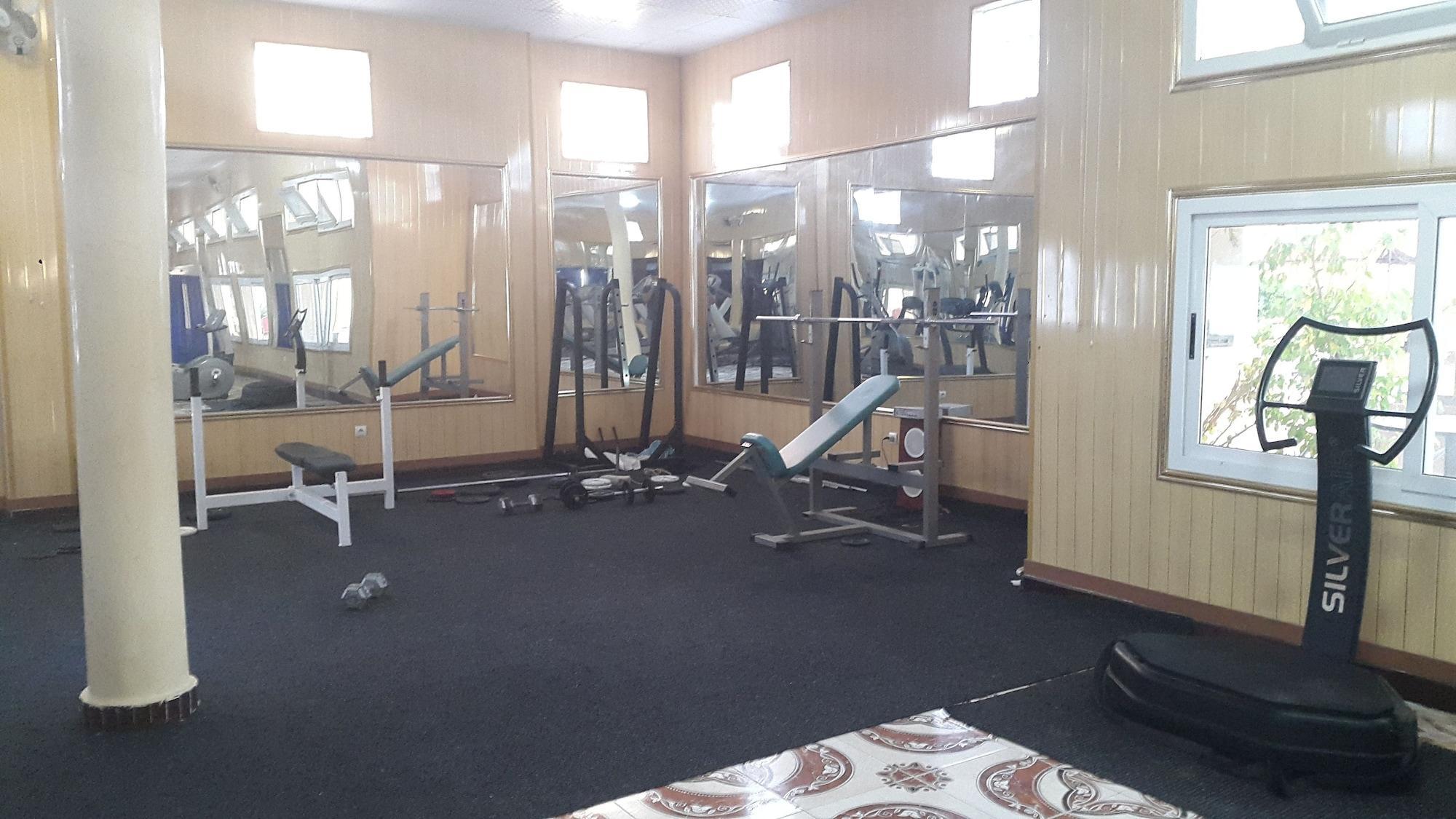 Instalaciones Recreativas Hotel Semiramis City center