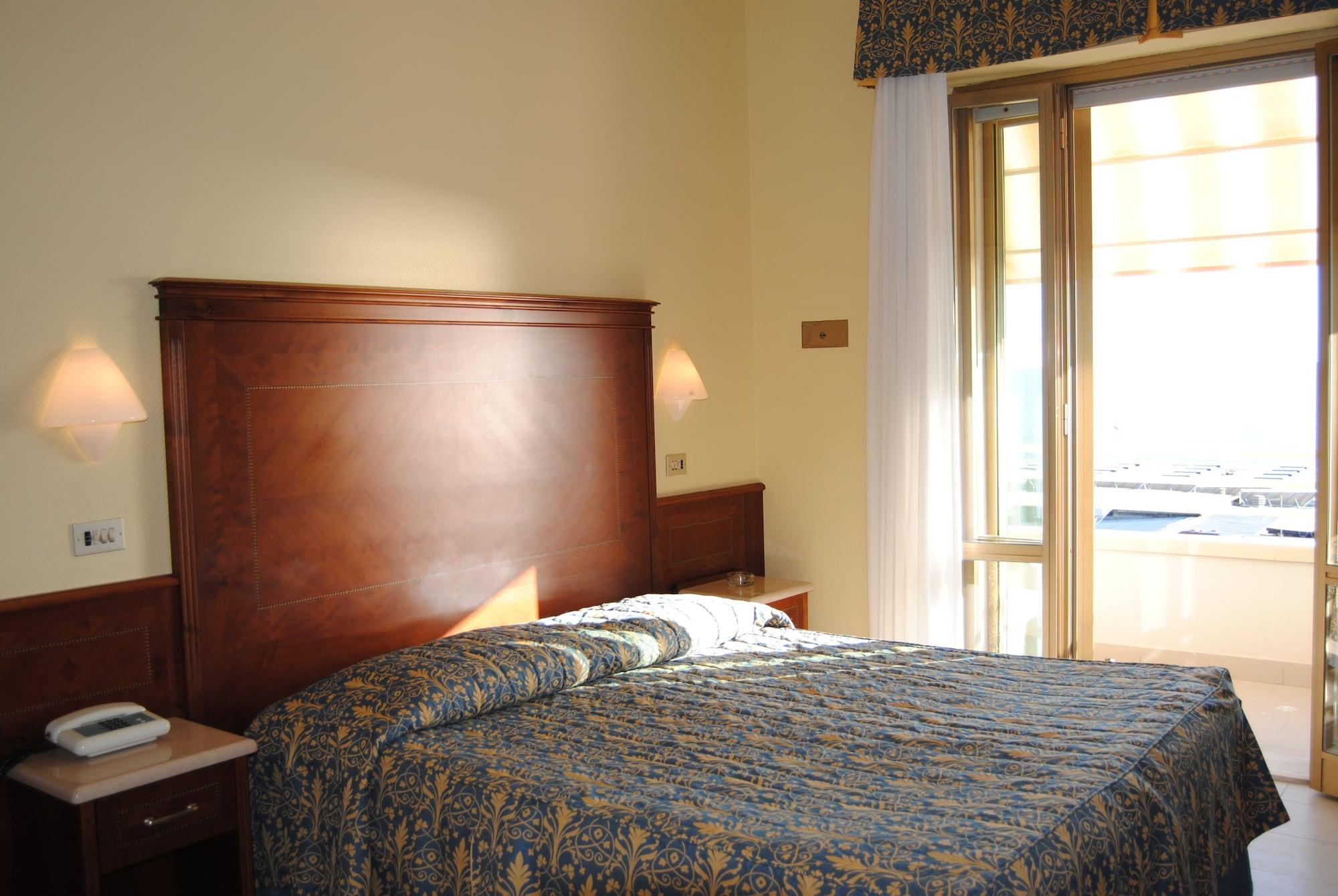 Habitación Hotel Capri & Residence