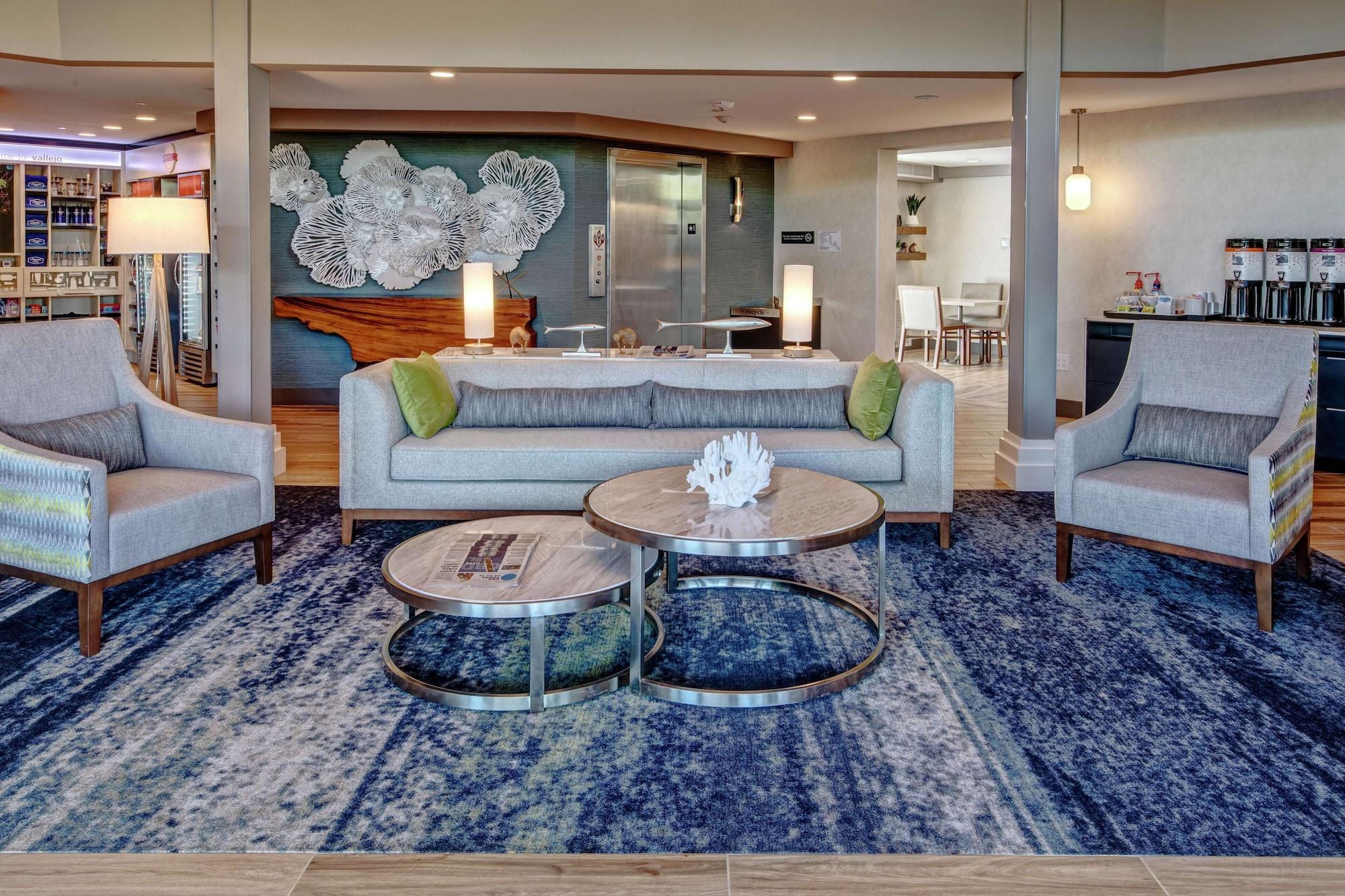 Vista Lobby Hampton Inn Vallejo