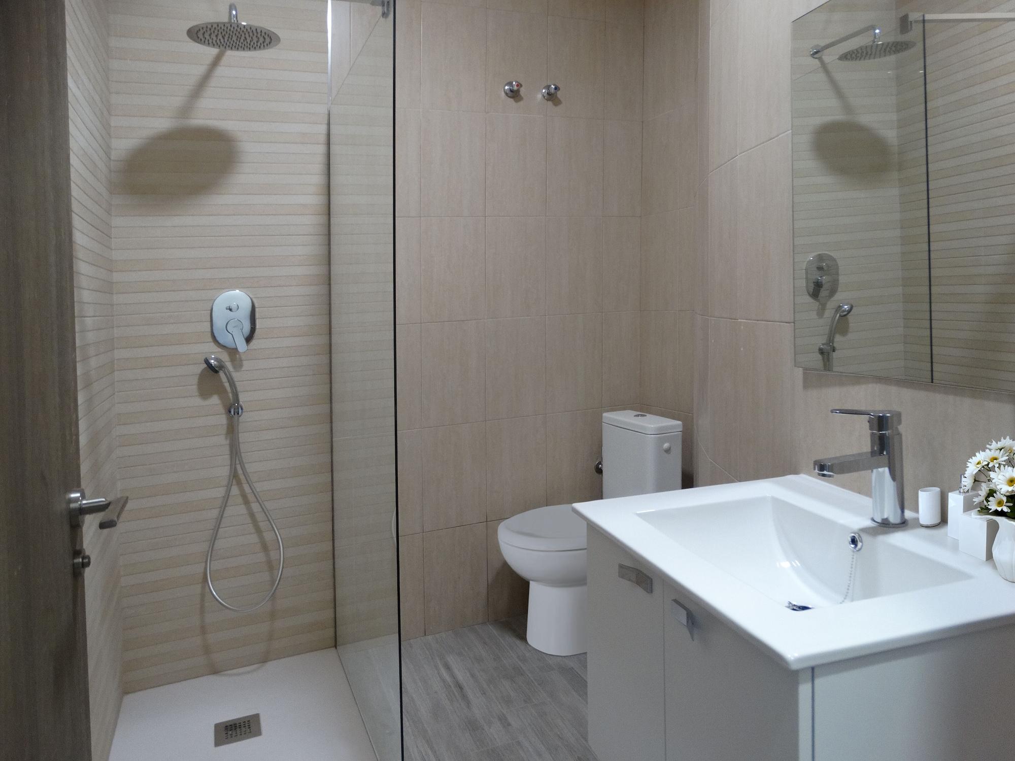 Equipamiento de Habitación Hostal Tartessos