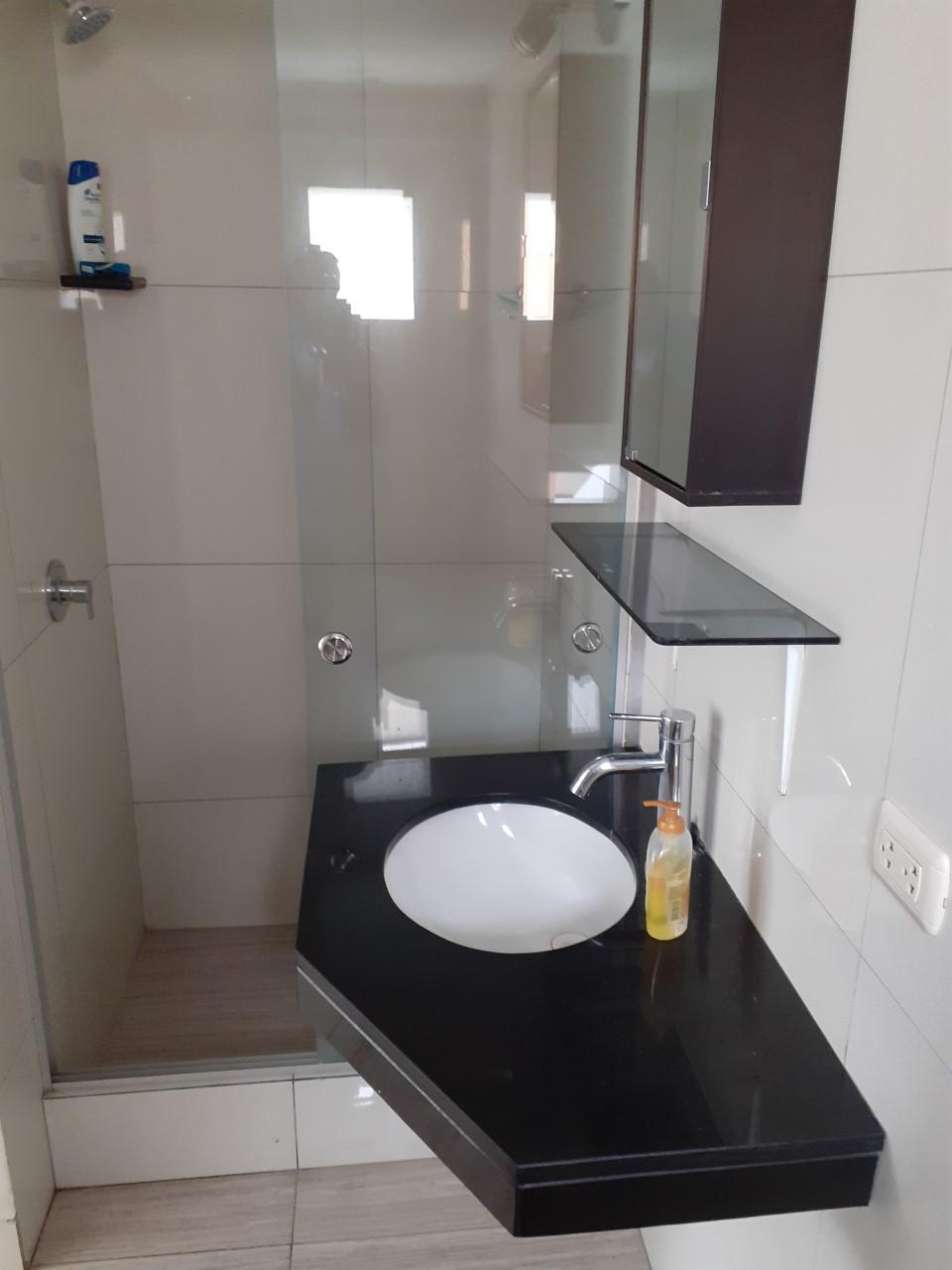 Baño Monterico Suites Hotel
