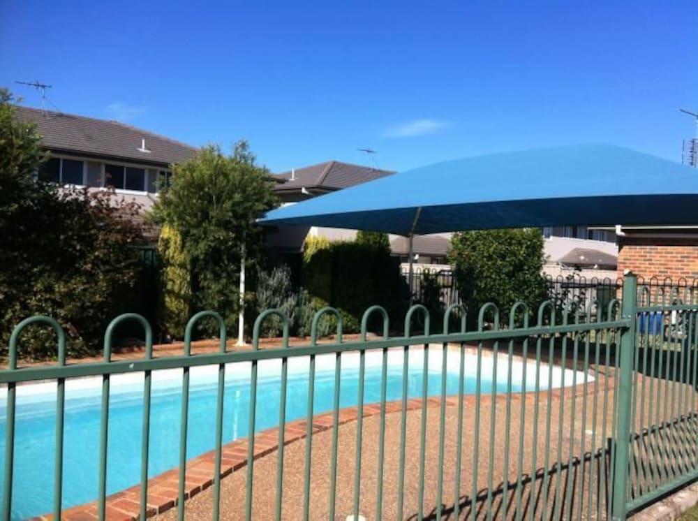 Vista Piscina Denman Motor Inn