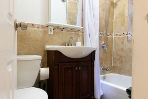 Alquiler Vacacional - 428-2e Newly Furnished 2BR Prime Midtown Sleeps 5