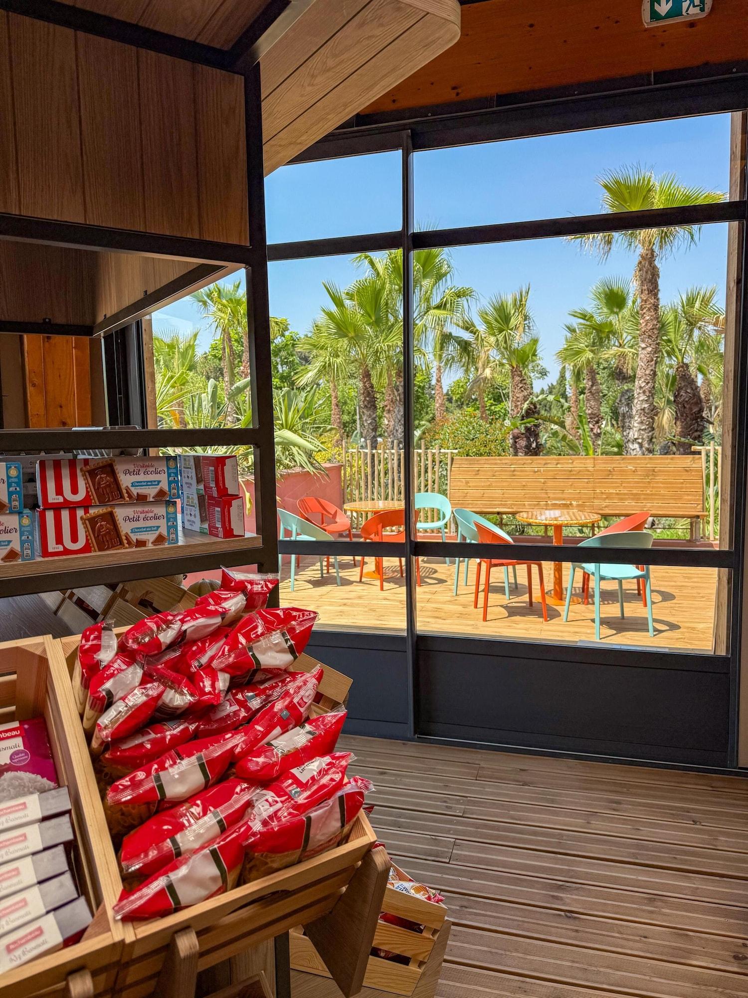 Vista Lobby Domaine du Pas Del Fang