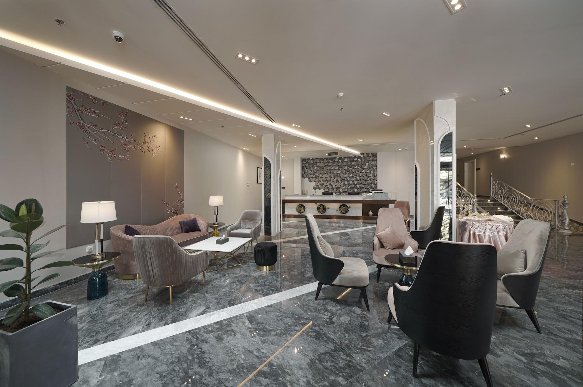 Vista Lobby Swiss In Park Tabuk