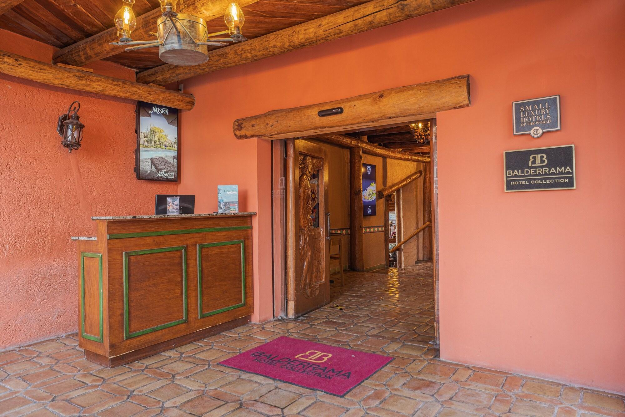 Vista Lobby Hotel Mirador Essential by Balderrama Hotel Collection