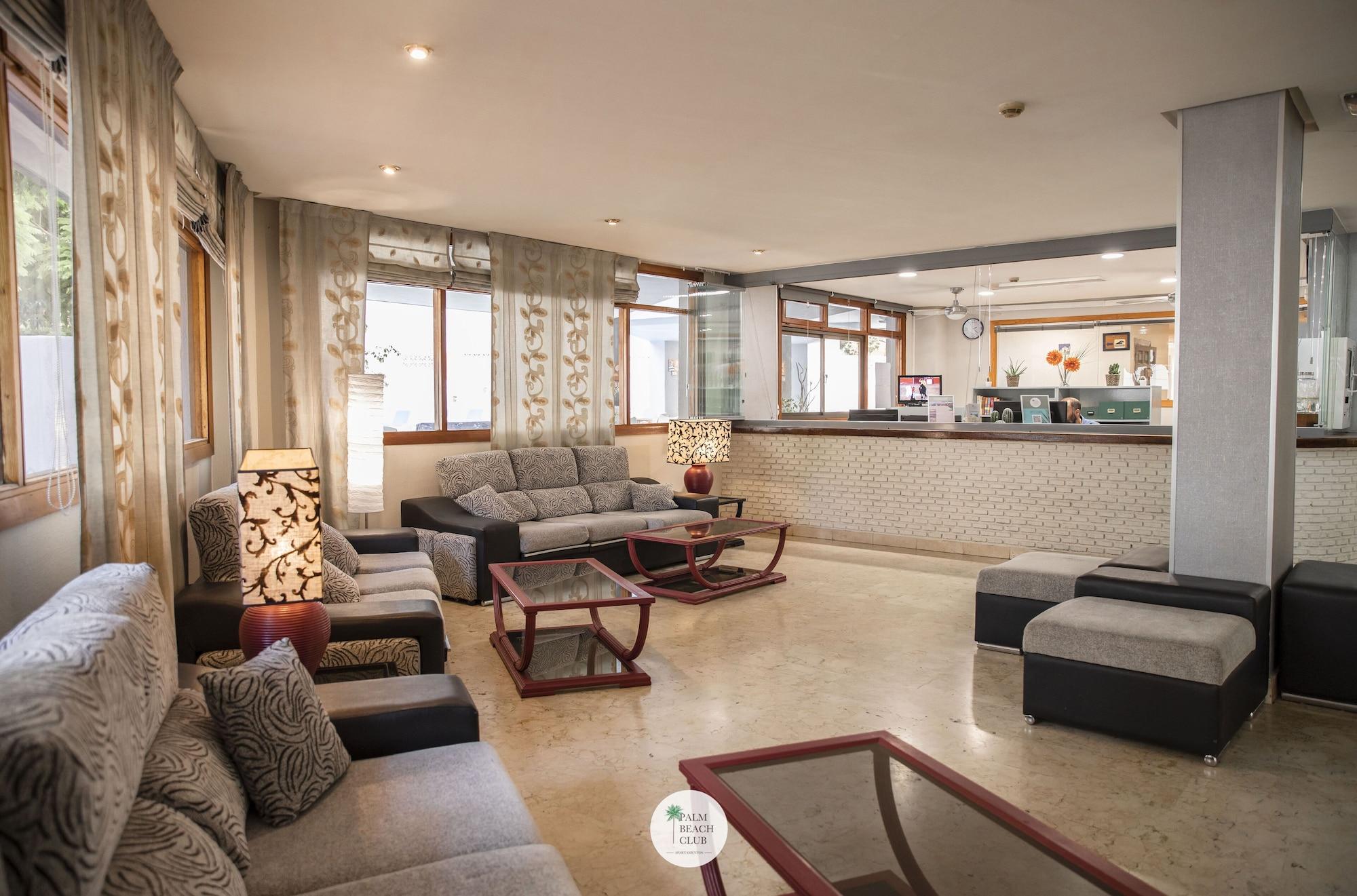 Bar/Salón Palm Beach Club Apartamentos