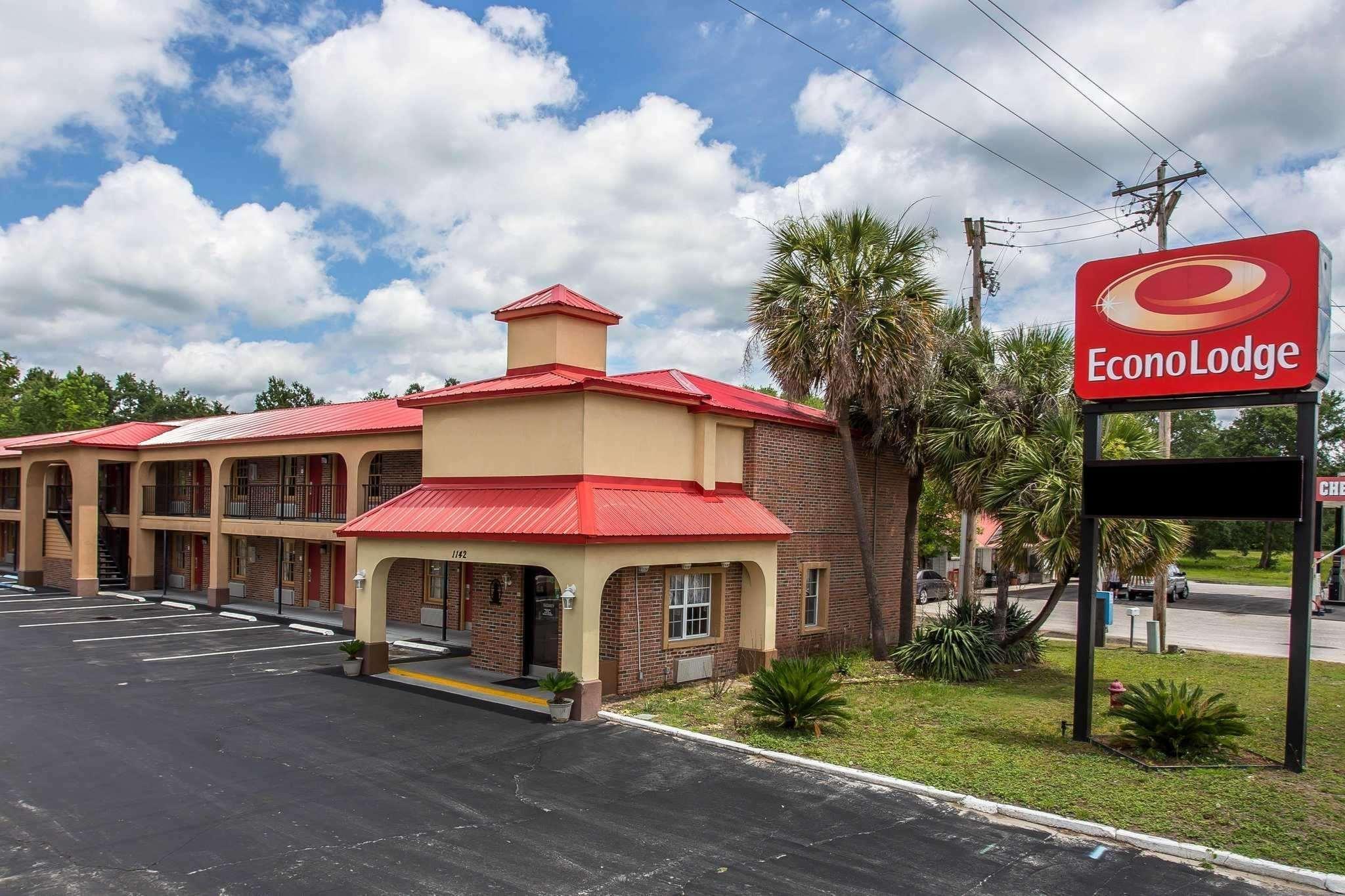 Varios Econo Lodge