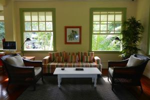 Alojamiento - Canopy Bed & Breakfast