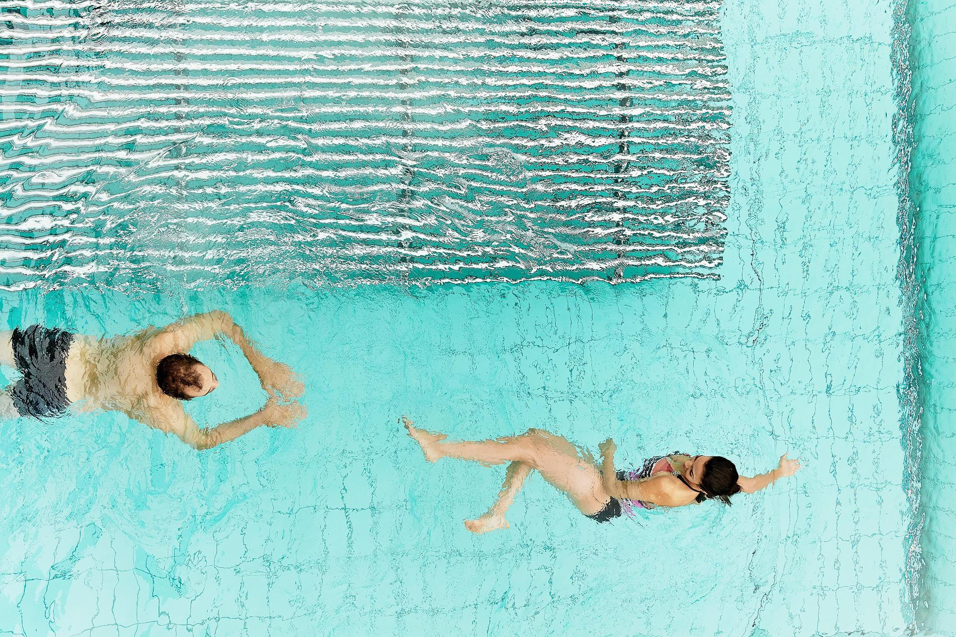 Vista Piscina Hotel Eden Spiez