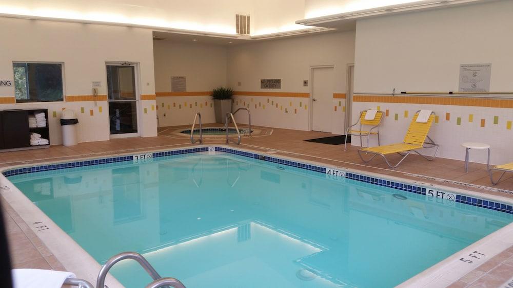 Vista Piscina Fairfield Inn & Suites by Marriott Butler
