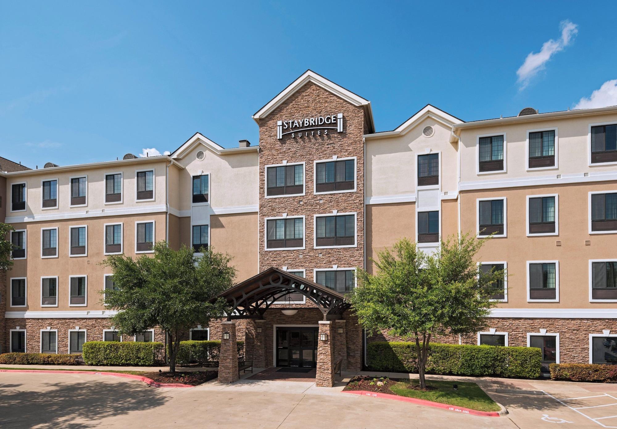 Vista Exterior Staybridge Suites Austin NW by IHG