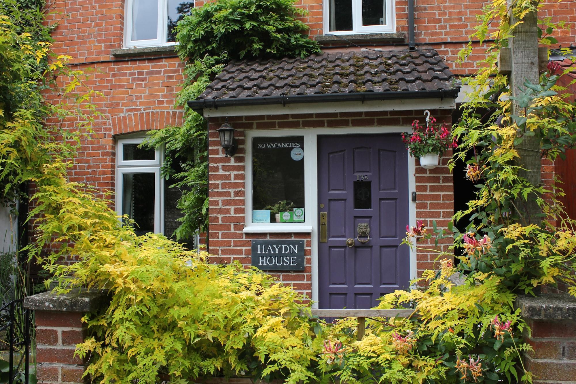Varios Haydn House - B&B