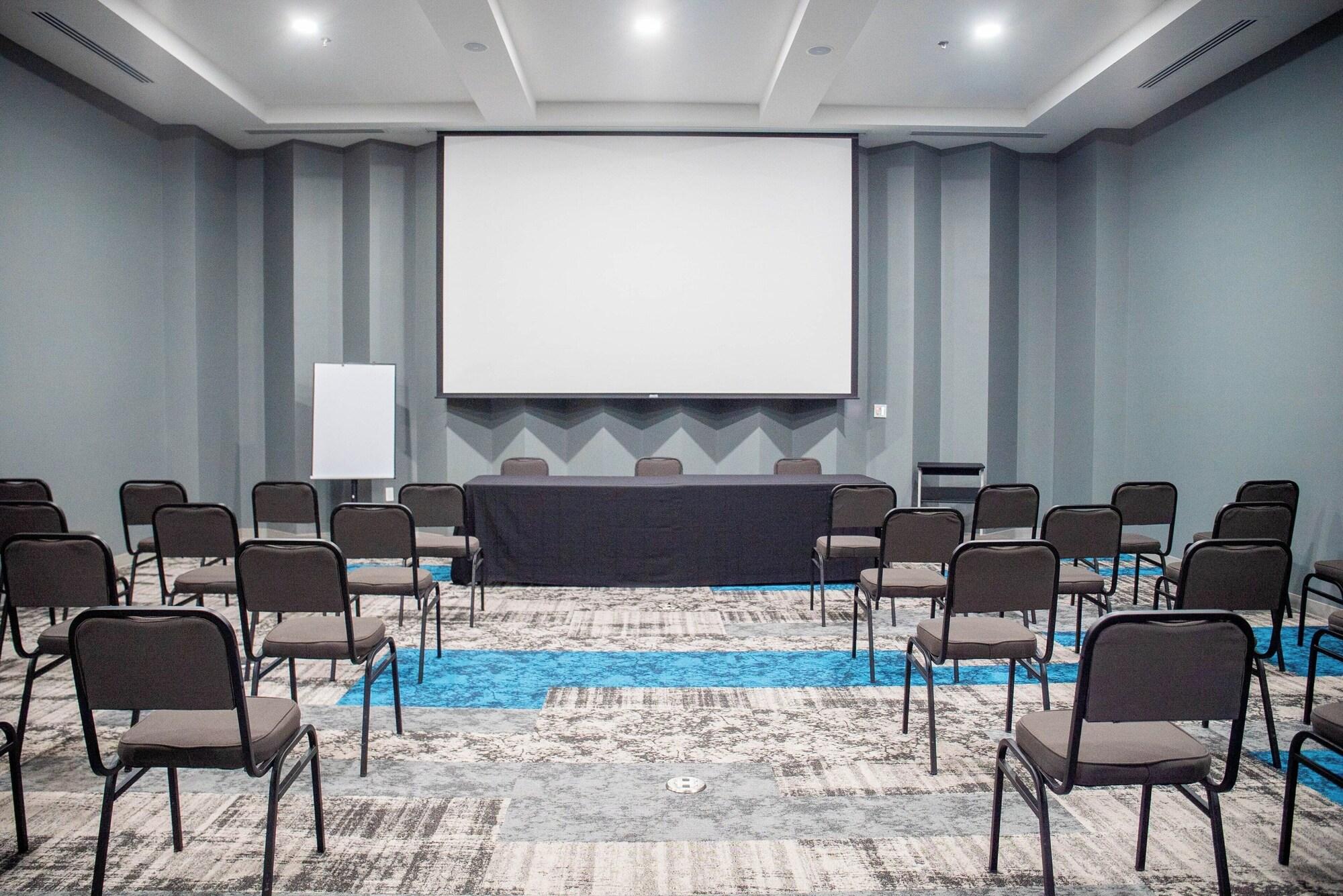 Sala de Reuniones Holiday Inn Express & Suites Tijuana Otay by IHG