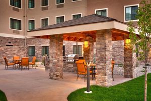 Alojamiento - Staybridge Suites Cheyenne by IHG