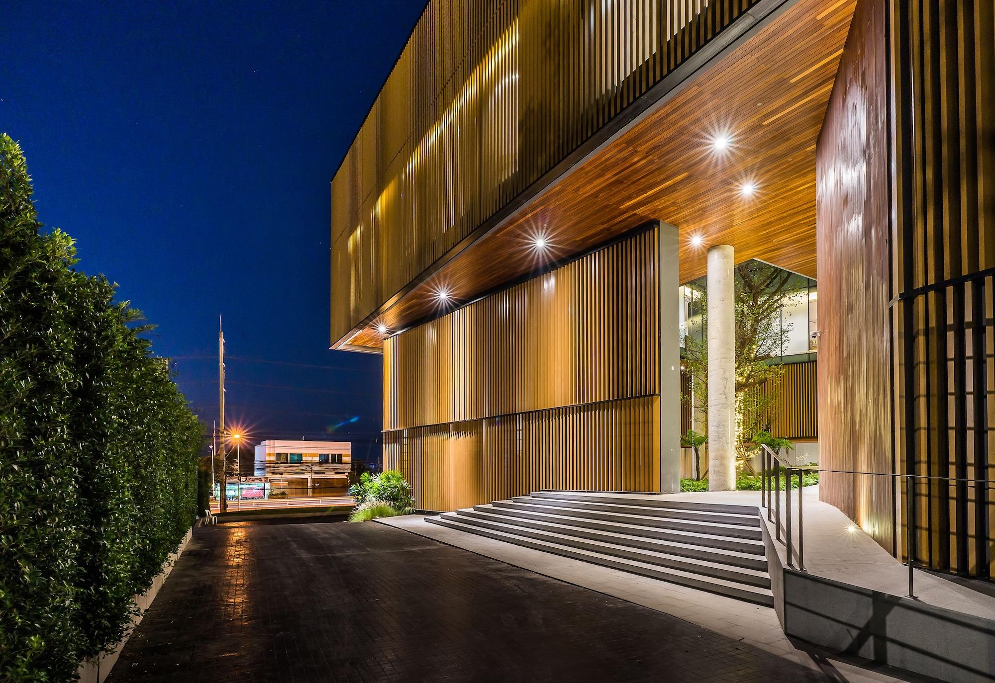 Vista Exterior Arize Hotel Sri Racha