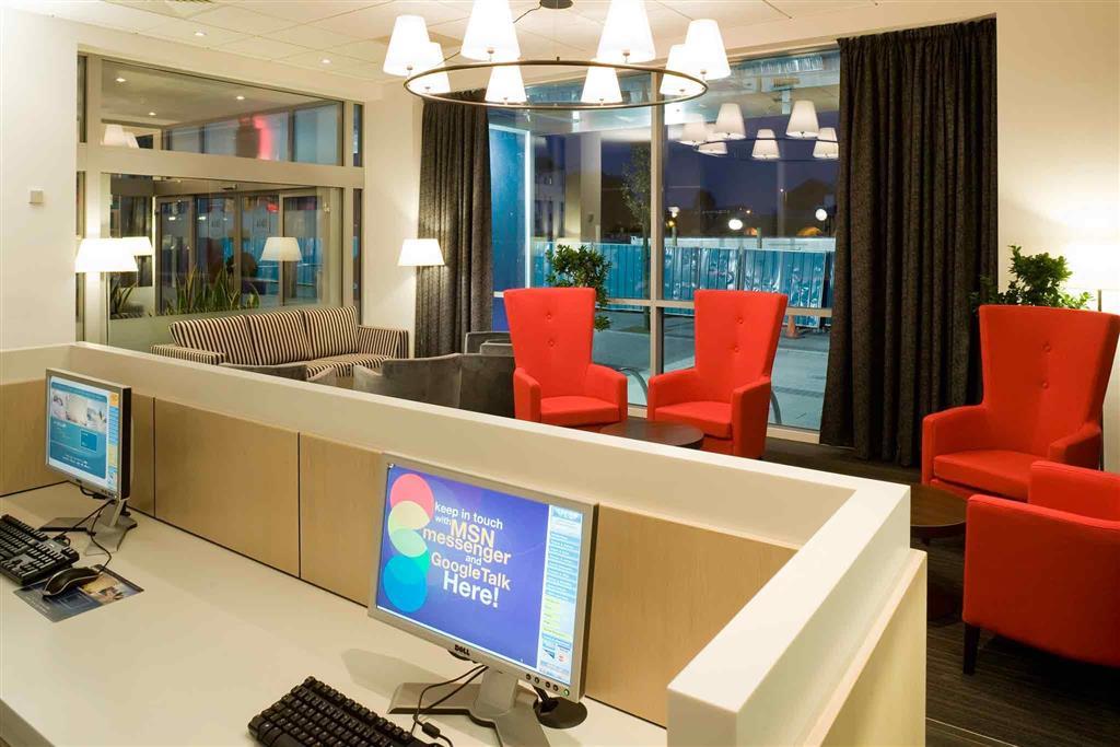 Vista Lobby ibis Bristol Temple Meads Quay