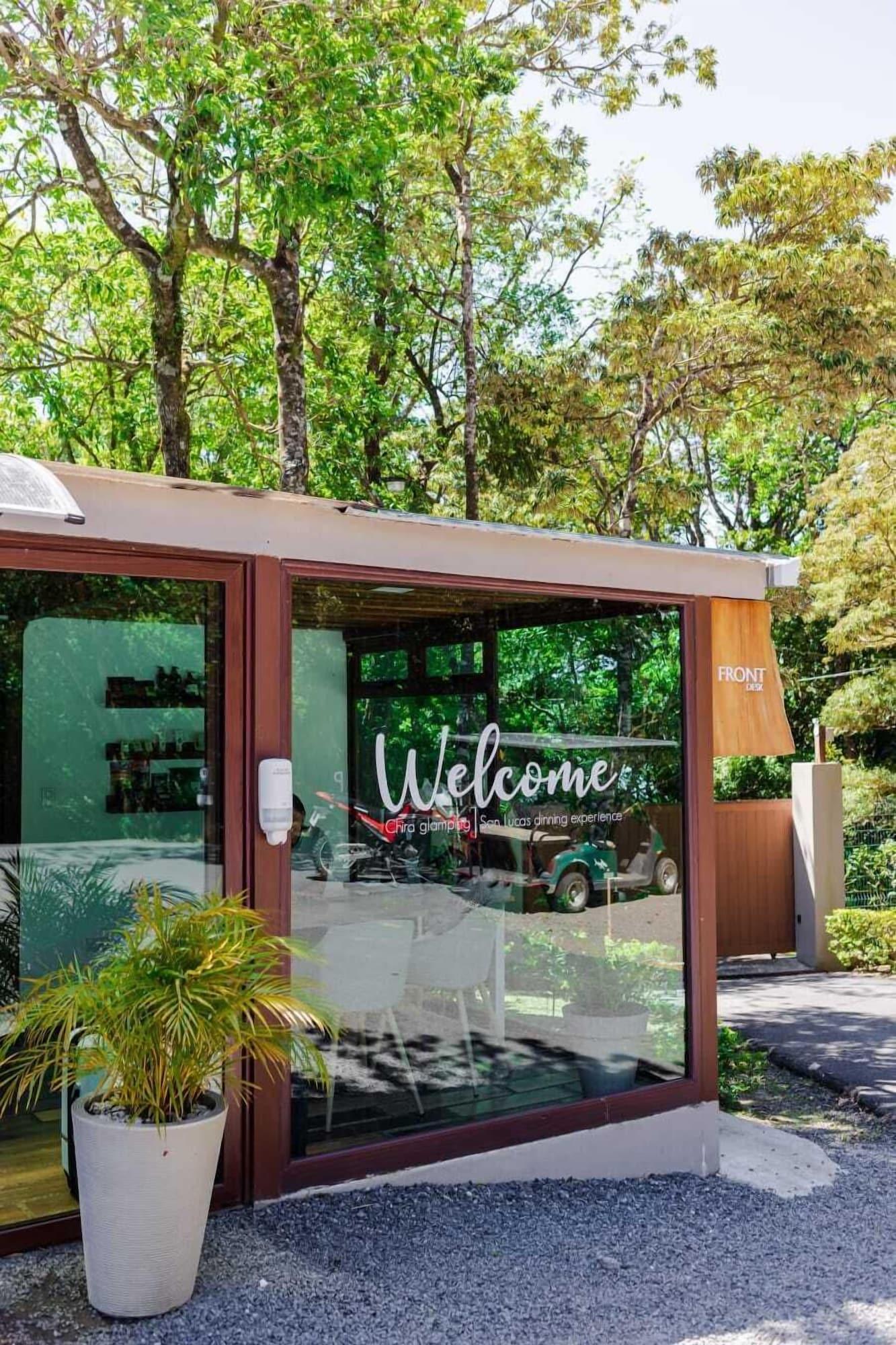 Vista Lobby Chira Glamping Resort Monteverde