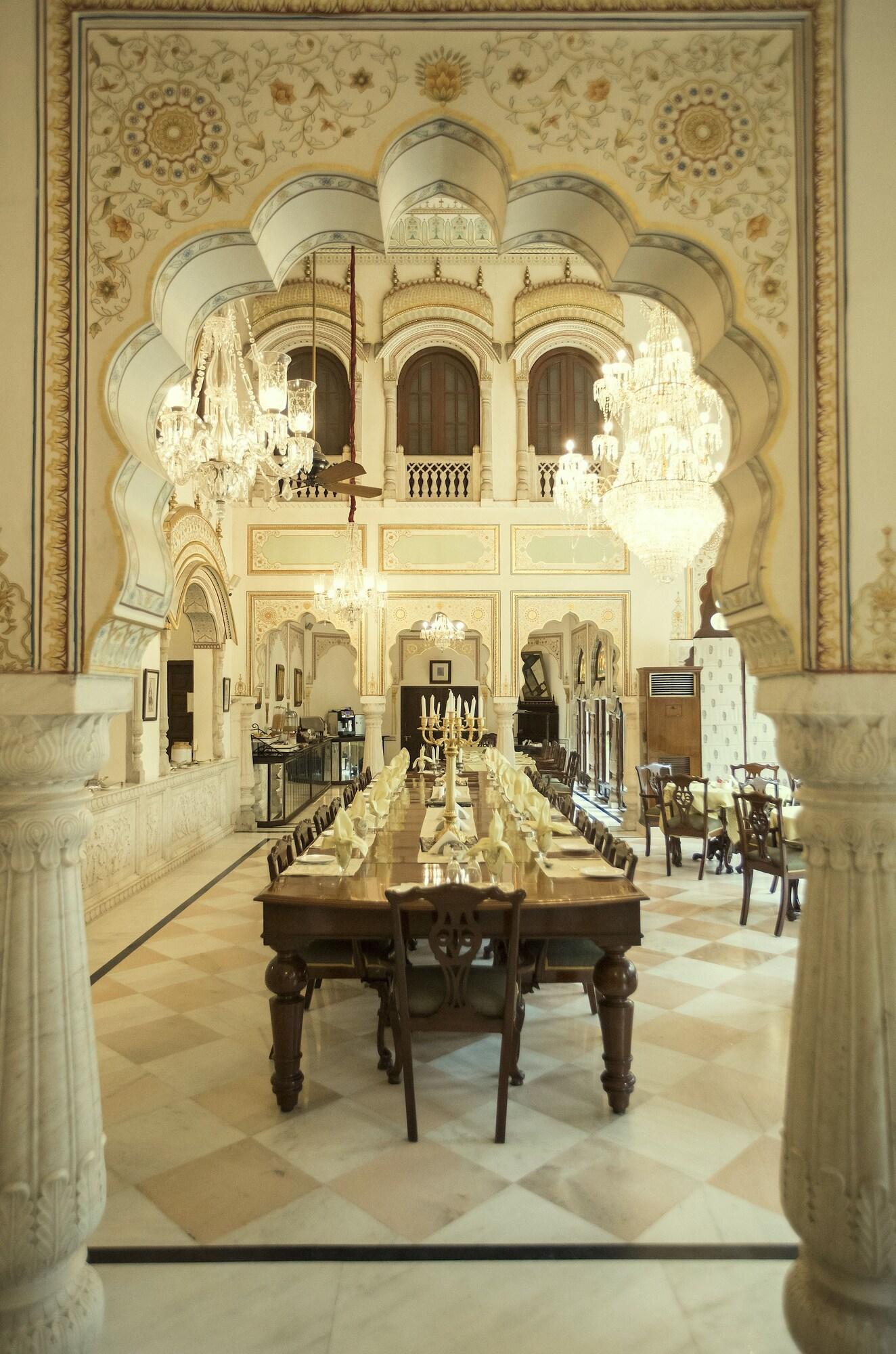 Vista Lobby Alsisar Haveli - A Heritage Hotel